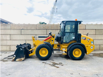 Wiellader CATERPILLAR 908