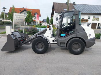 Kniklader CATERPILLAR