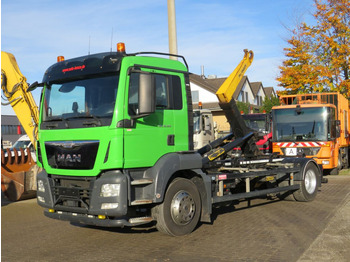 Haakarmsysteem vrachtwagen MAN TGS