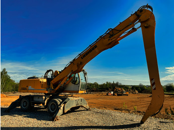 Bouwmachine LIEBHERR A 924