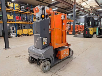 Verticale masthoogwerker JLG