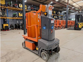 Verticale masthoogwerker JLG