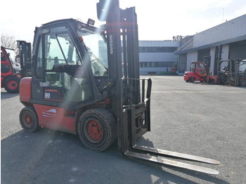 Diesel heftruck NISSAN