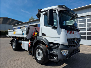 Kipper vrachtwagen MERCEDES-BENZ Arocs 1832