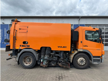 Leasing  Mercedes-Benz Atego 1324 4x2 Kehrmaschine Viajet 6R/L Mercedes-Benz Atego 1324 4x2 Kehrmaschine Viajet 6R/L: afbeelding 2