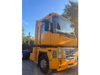 Trekker RENAULT Magnum 440