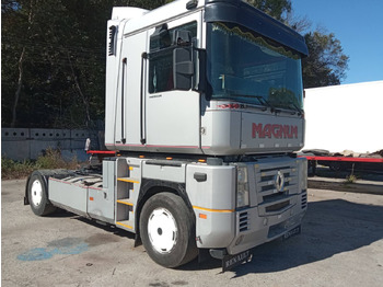 Trekker RENAULT Magnum 480