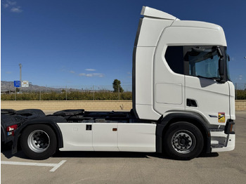 Trekker Scania R 460: afbeelding 2 Trekker Scania R 460: afbeelding 2