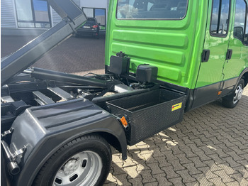 Haakarmsysteem vrachtwagen, Bestelwagen Iveco Daily 45C15D 4x2 Doka Daily 45C15D 4x2 Doka, City-Abroller: afbeelding 2