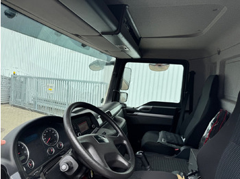 Interieur foto 1: Bakwagen MAN TGM 15.250 4x2 LL TGM 15.250 4x2 LL, Getränkekoffer, Navi Interieur foto 1: Bakwagen MAN TGM 15.250 4x2 LL TGM 15.250 4x2 LL, Getränkekoffer, Navi
