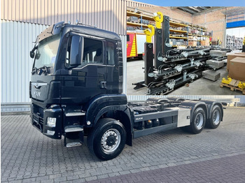 Haakarmsysteem vrachtwagen MAN TGS 26.500