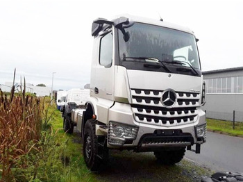 Leasing Mercedes-Benz Arocs 2053 A 4x4 Arocs 2053 A 4x4, Grounder, MirrorCam, Multimedia Cockpit, Navi Mercedes-Benz Arocs 2053 A 4x4 Arocs 2053 A 4x4, Grounder, MirrorCam, Multimedia Cockpit, Navi: afbeelding 3