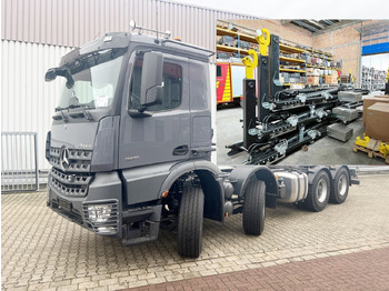 Haakarmsysteem vrachtwagen MERCEDES-BENZ Arocs 3251