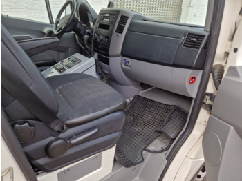 Leasing Mercedes-Benz Sprinter 516 CDI 4x2 Sprinter 516 CDI 4x2, Rettungswagen Mercedes-Benz Sprinter 516 CDI 4x2 Sprinter 516 CDI 4x2, Rettungswagen: afbeelding 4