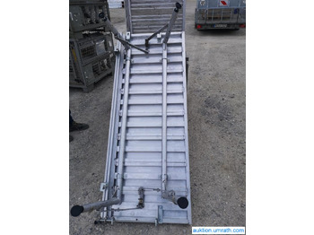 Leasing  Posten Konvolut Zarges Plattform Laufsteg Bühne Überstieg Gehsteig Sockel Treppen Aluminium hochwertig Posten Konvolut Zarges Plattform Laufsteg Bühne Überstieg Gehsteig Sockel Treppen Aluminium hochwertig: afbeelding 3