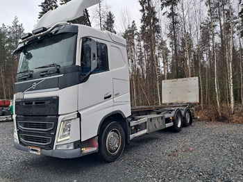 Containertransporter/ Wissellaadbak vrachtwagen VOLVO FH13 500
