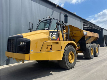 Kiepwagen met knikbesturing CATERPILLAR