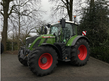 Tractor FENDT 724 Vario