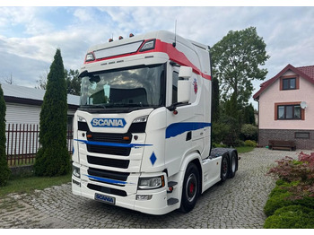 Trekker SCANIA S 450