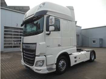 Trekker DAF XF 106 530