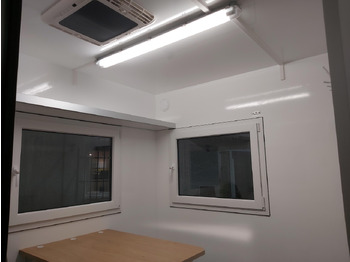 Gesloten aanhangwagen Mobiles Büro 310x220x220cm Tür + 3 Fenster + WC Raum + Dometic Klimaanlage (M) 1200kg Abverkauf: afbeelding 5