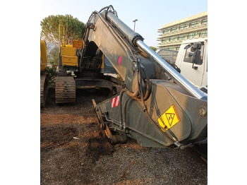 Rupsgraafmachine VOLVO EC210B