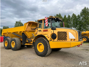 Kiepwagen met knikbesturing VOLVO A25D