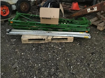 Getrokken veldspuit Amazone UG3000: afbeelding 2