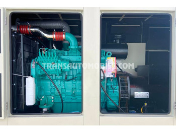 Nieuw Industrie generator Cummins 220 KVA 34.0L DIESEL - EXPORT OUT EU: afbeelding 2 Nieuw Industrie generator Cummins 220 KVA 34.0L DIESEL - EXPORT OUT EU: afbeelding 2