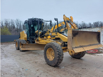 Grader CATERPILLAR 120