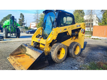 Schranklader CATERPILLAR 226D