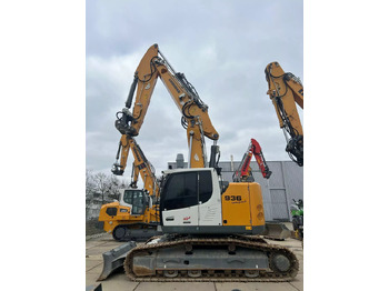 Rupsgraafmachine LIEBHERR R 936