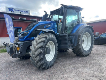 Tractor VALTRA T214