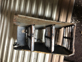 Treeplank voor Landbouwmachine Fendt Stopnica Lewa: afbeelding 3