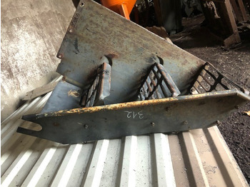 Treeplank voor Landbouwmachine Fendt Stopnica Lewa: afbeelding 2