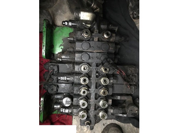 Hydraulische klep voor Landbouwmachine John Deere 3215 - Rozdzielacz: afbeelding 2