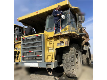 Zelfrijdende kiepwagen KOMATSU HD465