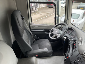 Koelwagen vrachtwagen DAF CF 260 FA / Carrier Koeler - 30 gr / Chereau Frigobox / Laadklep 2000 kg: afbeelding 3