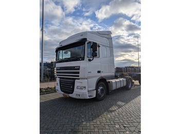 Vrachtwagen DAF XF 105