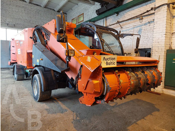 Veeteelt materiaal KUHN