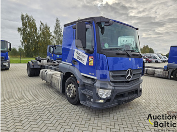 Chassis vrachtwagen MERCEDES-BENZ Actros 1843