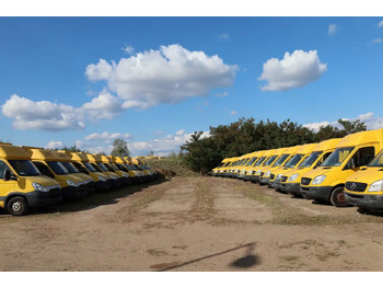 Bestelwagen gesloten laadbak IVECO Daily