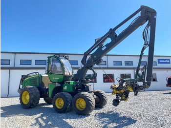 Harvester JOHN DEERE