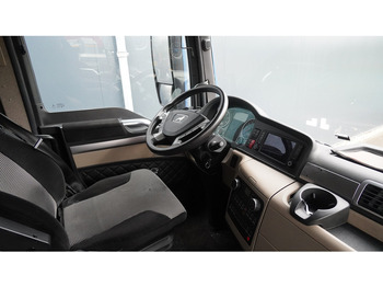 Interieur foto 1: Trekker MAN TGX 18.420 ADR 664.400KM