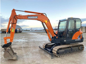 Minigraafmachine DOOSAN DX60
