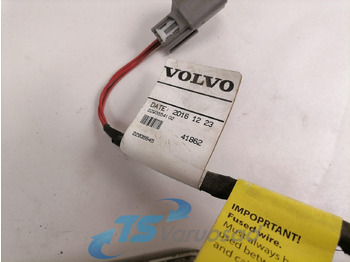 Universeel onderdeel voor Vrachtwagen Volvo Salongi valgusti 82151260: afbeelding 2