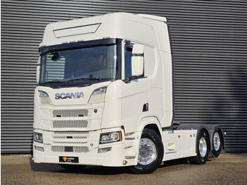 Trekker SCANIA R 580