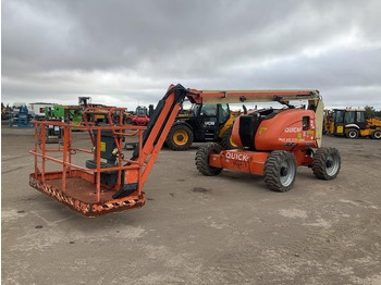 Knikarmhoogwerker JLG 600AJ