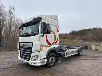 Containertransporter/ Wissellaadbak vrachtwagen DAF XF 450