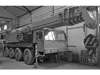 Mobiele kraan LIEBHERR LTM 1070